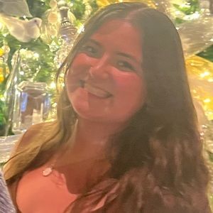 Meet your Posher, Eden rose